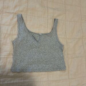 Uniqlo M top